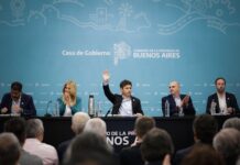 Kicillof presentó el Presupuesto 2026 con críticas a Milei y un mensaje a la interna: “Es imperioso aprobarlo”