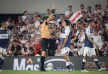 La lupa sobre le durísimo planchazo de Panaro a Fausto Vera en River-Gimnasia: por qué el VAR acertó al corregir a Pablo Dóvalo