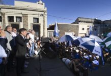 Mientras el Gobierno negocia con las provincias, Kicillof busca liderar la oposición a la reforma laboral