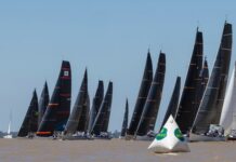 Sueltan amarras los grandes veleros en la principal competencia de yachting de Sudamérica