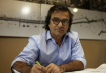 El Gobierno se despega del funcionario que reconoció que tiene departamentos y sociedades sin declarar en EEUU