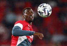 Un campeón del mundo volvió a jugar tras cuatro meses de ausencia: la enorme ovación de la hinchada rival cuando ingresó