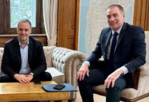 El Gobierno dividirá la Secretaría de Scioli para darle más poder a Adorni y Santilli: cómo queda el organigrama