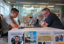 El joven Faustino Oro sumó una sufrida victoria y sigue firme en la cima del Campeonato Argentino de Ajedrez