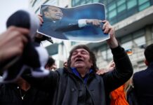 Javier Milei respaldó a Estudiantes de La Plata tras la polémica por el pasillo a Rosario Central