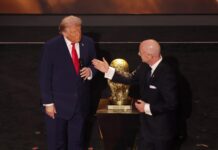 Jugando de local, Trump ocupó el centro de la cancha y fue figura en el sorteo del Mundial 2026 en Washington