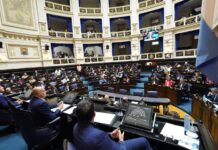 Kicillof avanzó con el endeudamiento en Diputados gracias al peronismo y los votos aliados
