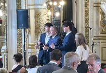 Señal de Estados Unidos en la asunción de Presti: el embajador Peter Lamelas asistió a la jura del nuevo Ministro de Defensa