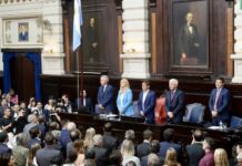 Kicillof prepara la apertura de sesiones: evalúa mostrar gestión, confrontar con Milei y proyectar hacia 2027