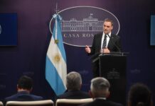 Las 4 preguntas clave que contestó Adorni al Congreso sobre su patrimonio, los viajes y el vínculo con Marcelo Grandio