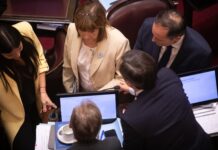 Bullrich se reúne con los dialoguistas en el Senado para definir el articulado final de la reforma laboral