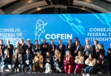 Más de 300 intendentes de todo el país le reclamaron al Gobierno la restitución de fondos para transporte, educación y discapacidad