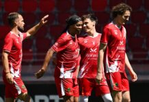La jugada de Ronaldinho que ridiculizó a Gasly en el partido entre pilotos de la F1 y estrellas del fútbol en Mónaco