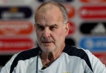 Seis respuestas en 38 segundos: la extraña entrevista de Marcelo Bielsa antes del debut de Uruguay en el Mundial 2026